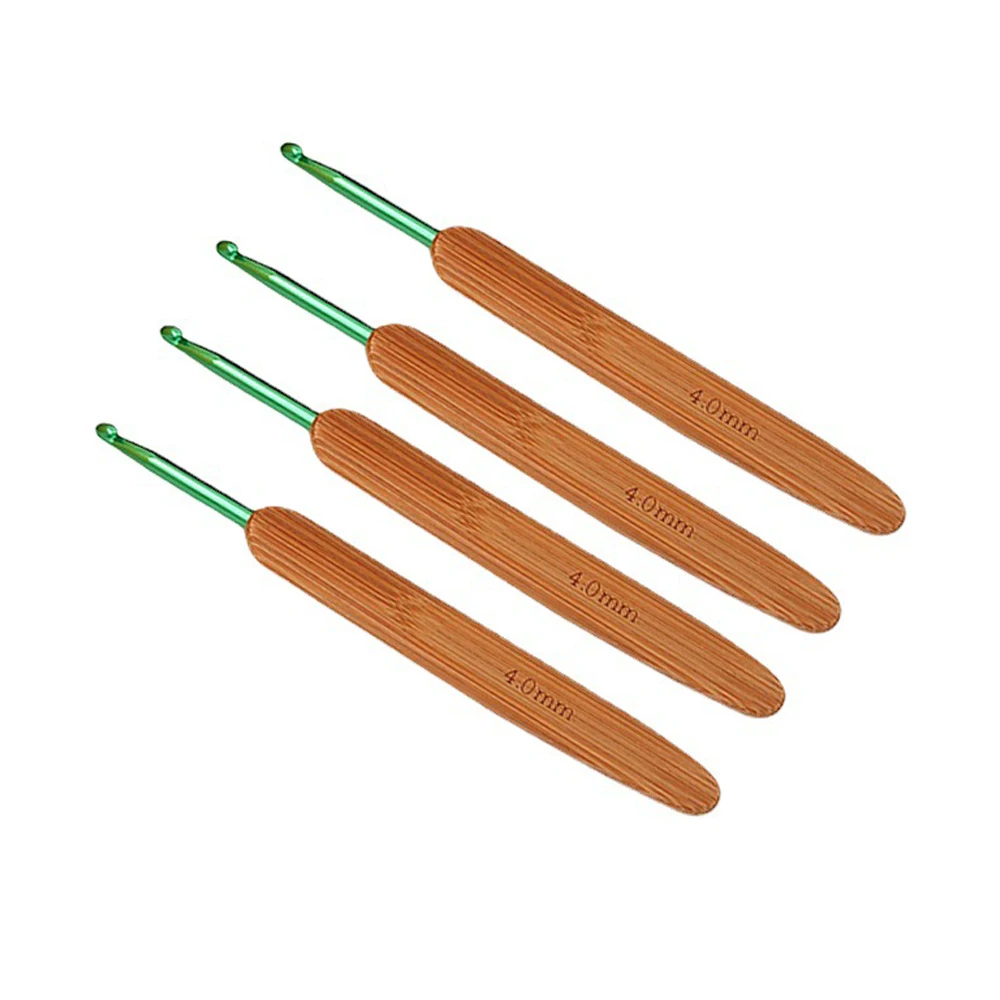 Рисунок 5 - набор крючков с бамбуковой ручкой и цветной головкой