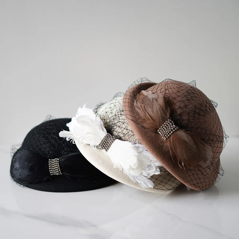 Womens Beret French Style Feather Bow Fansitor Hats Veil Wool Felt Dress Winter Beret Pillbox Hats Event Church Tea Party