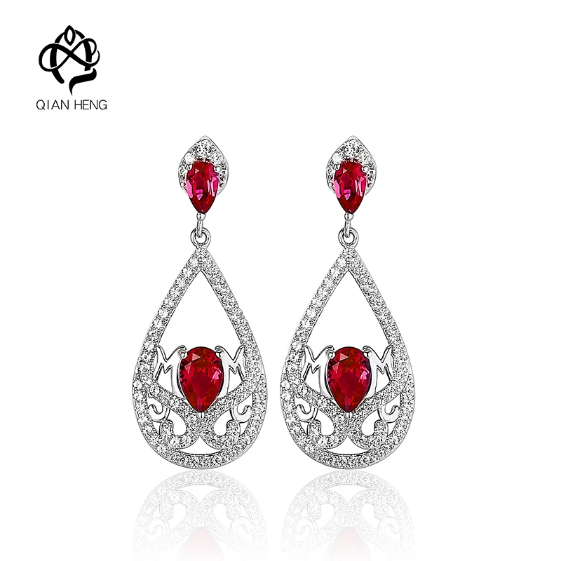 Qian Heng Synthetische Ruby S925 Edelstenen Steen Oorbellen Luxe Zilveren Oorbellen Vintage Elegent Ontwerp Voor Vrouwen Gift Party Sieraden