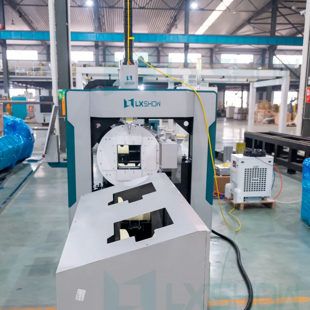 Fiber laser cutting Square&round tube which equipped electronic-chunk(10-350mm) easily cutting pipe 1000W 1500W 2000W 4000W