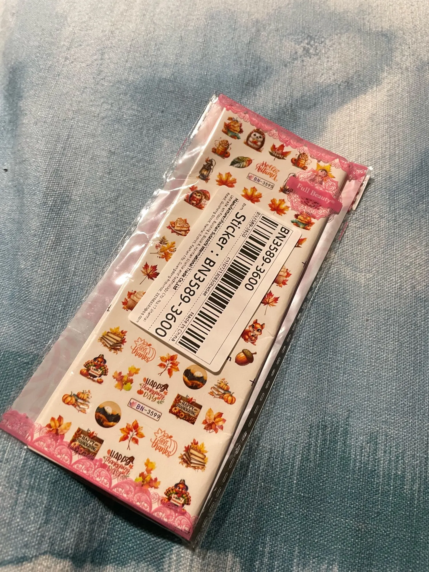 Autumn Maple Leaves Nail Art Stickers Sliders Hedgehog Squirrel Fall Leaf Turkey Nail Water Transfer Sticker Decal Decorations photo review