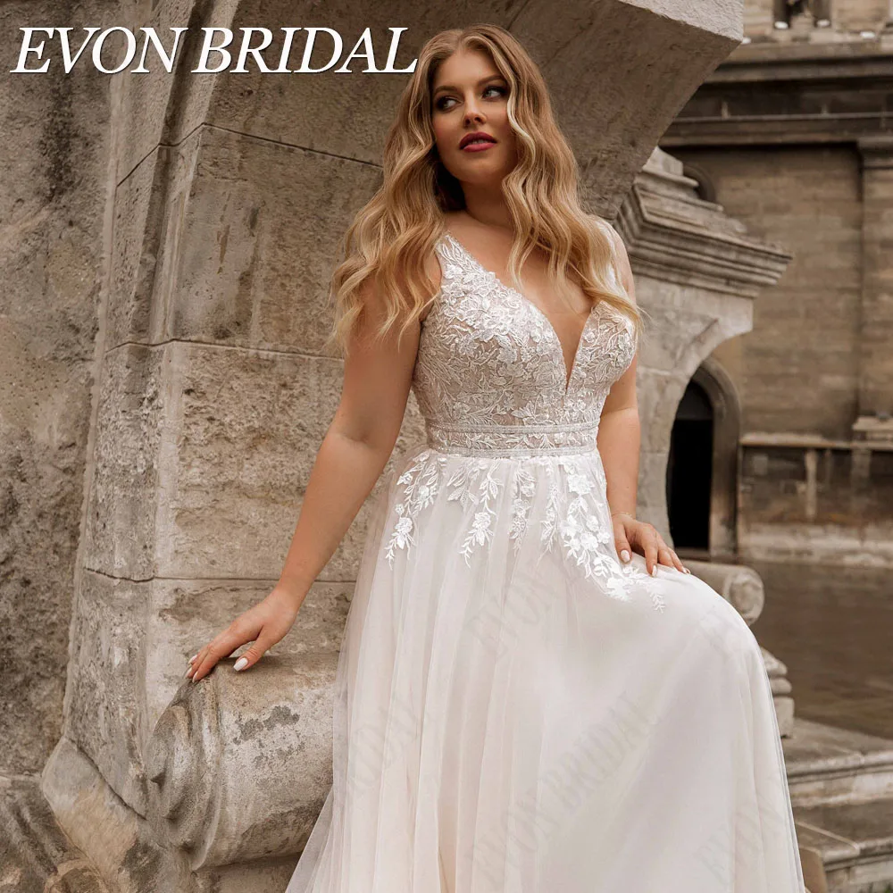 Evon bridal-自由奔放に生きるノースリーブのウェディングドレス、Aラインブライダルガウン、ダブルVネック、バックレスアップリケ、チュール、プラスサイズ