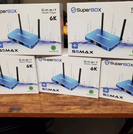 SALES DISCOUNTS BRAND NEW SUPERBOX S5MAX PRO,BUY 4 GET 2 FREE.