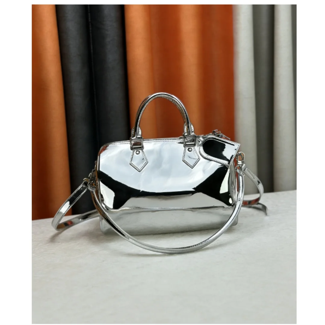 

New Size 30CM Women's Fashion All Kinds Of Relief Embossed Large Capacity Handbag Diagonal Span No Box