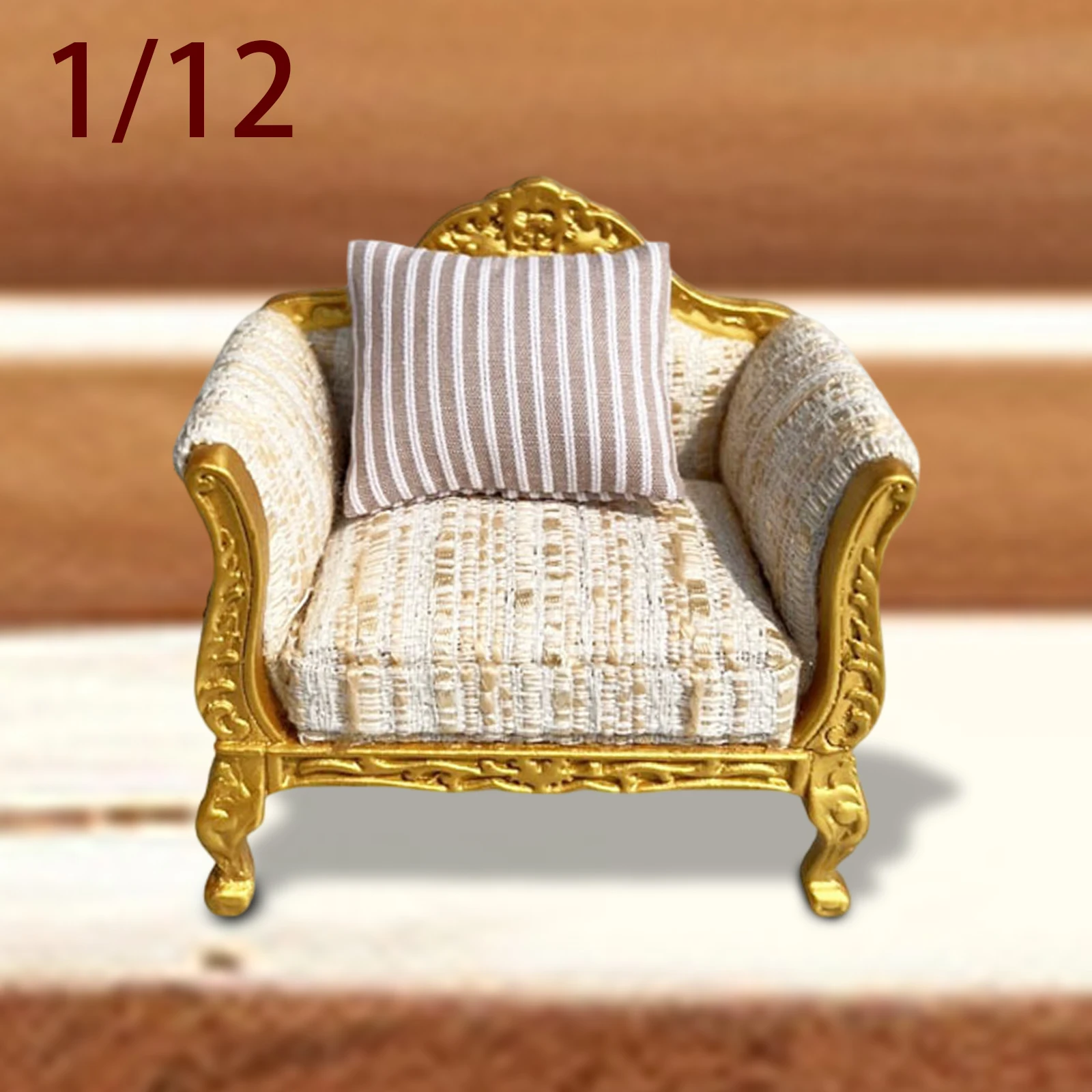 Sofá de madera en miniatura para casa de muñecas, modelo de sofá decorativo en miniatura dorado para casa de muñecas