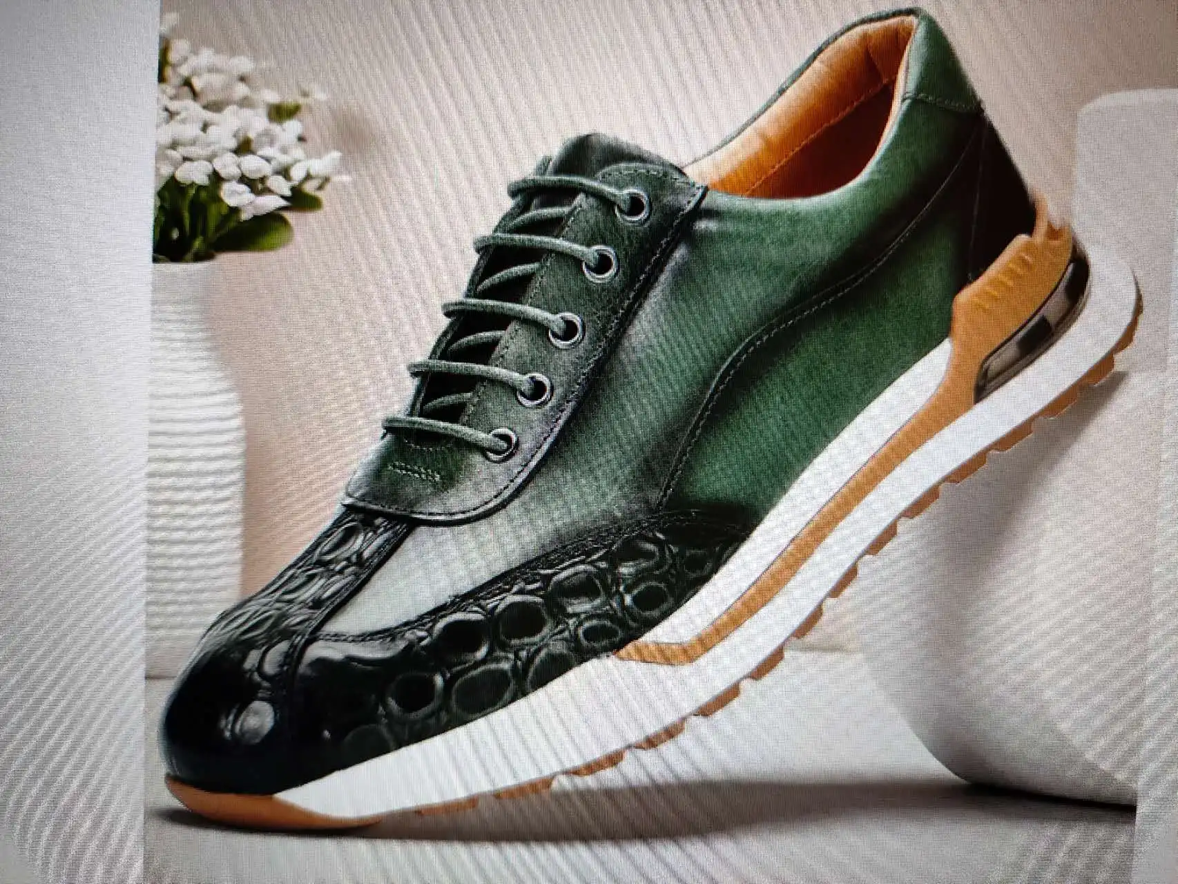 

The new best-selling light luxury, high-end and trendy men's pure cowhide shoes in 2025
