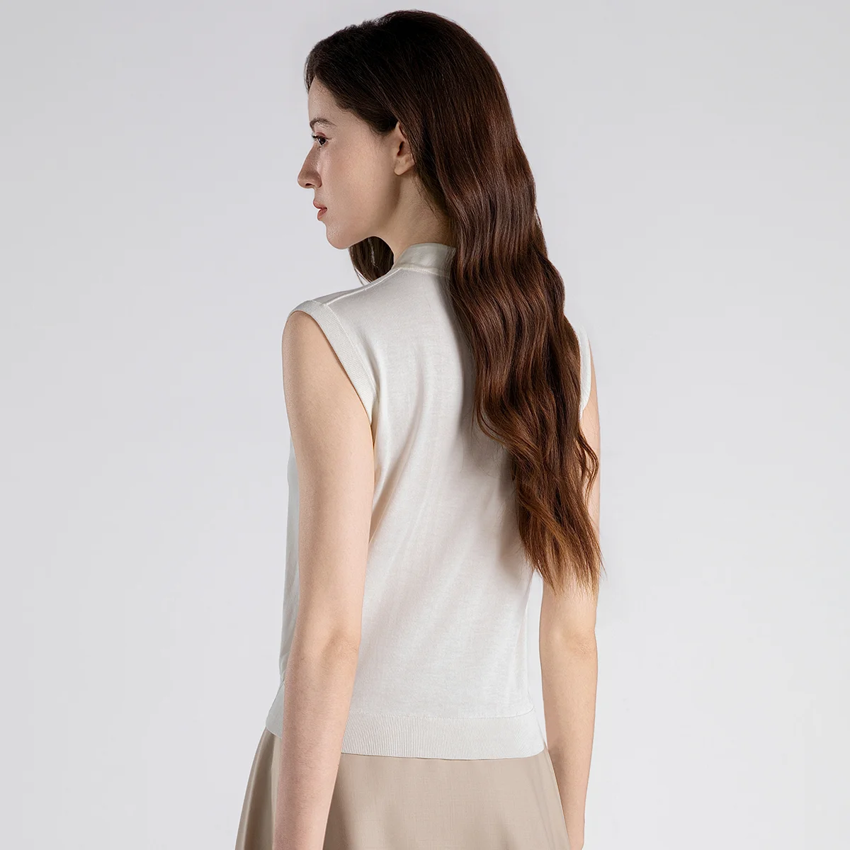 TY861140 Women's Spun Silk Sleeveless Knit LP Top Stand Collar Button Placket Rib Hem Soft Summer Pullover Shirt Wear