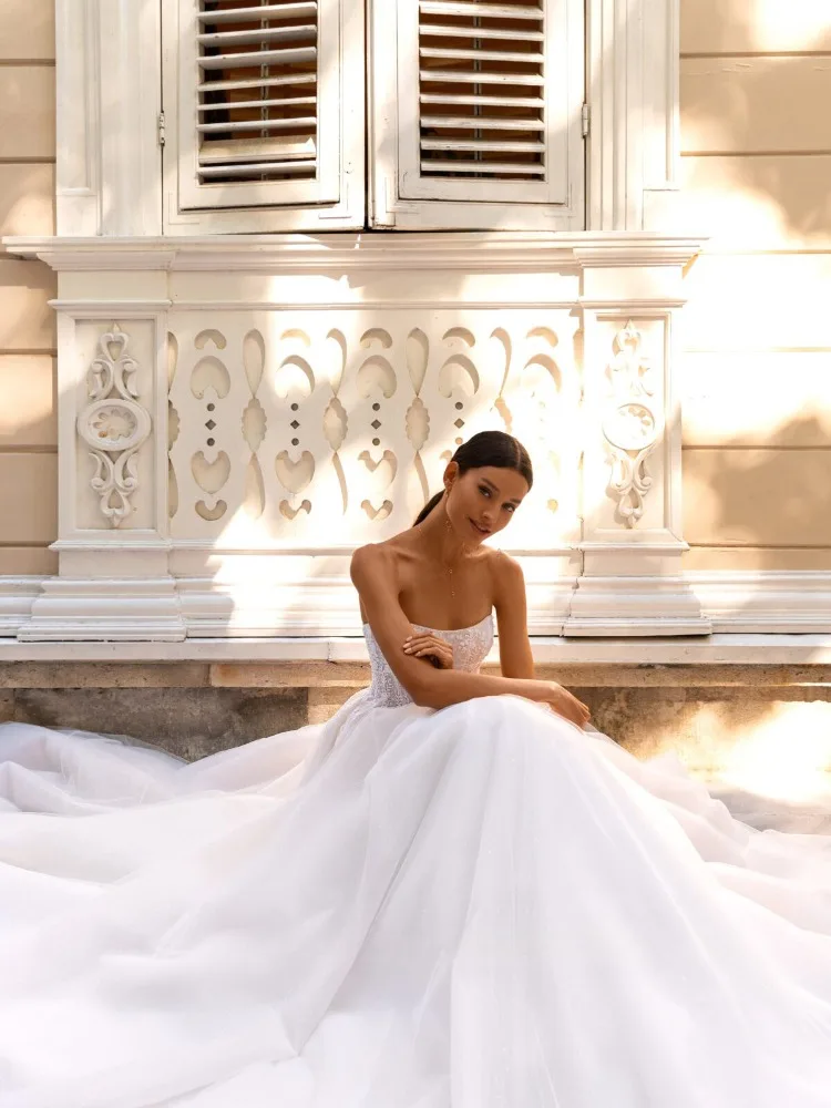 Modesto sem alças uma linha vestido de casamento mangas destacáveis apliques até o chão vestido de noiva