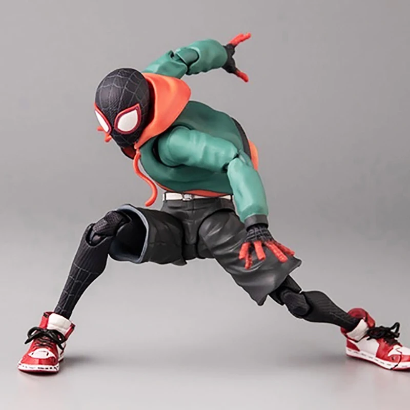 Sv Action Spiderman Miles Morales Action Figure Collection Sentinel Marvel Spider-Man Into the Spider Verse Figures Model Toys