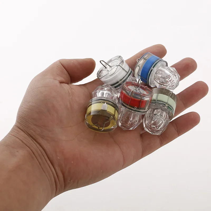 1 lumière de pêche LED, lumière de projection profonde sous-marine, tube de diamant étanche, leurre de pêche de couleur sous-marine