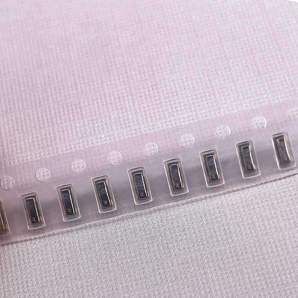 (50 قطعة) CSTCE 3213 السيراميك مرنان الكريستال مذبذب SMD 3Pin CSTCE8M CSTCE10M CSTCE12M CSTCE16M CSTCE20M CSTCE24M