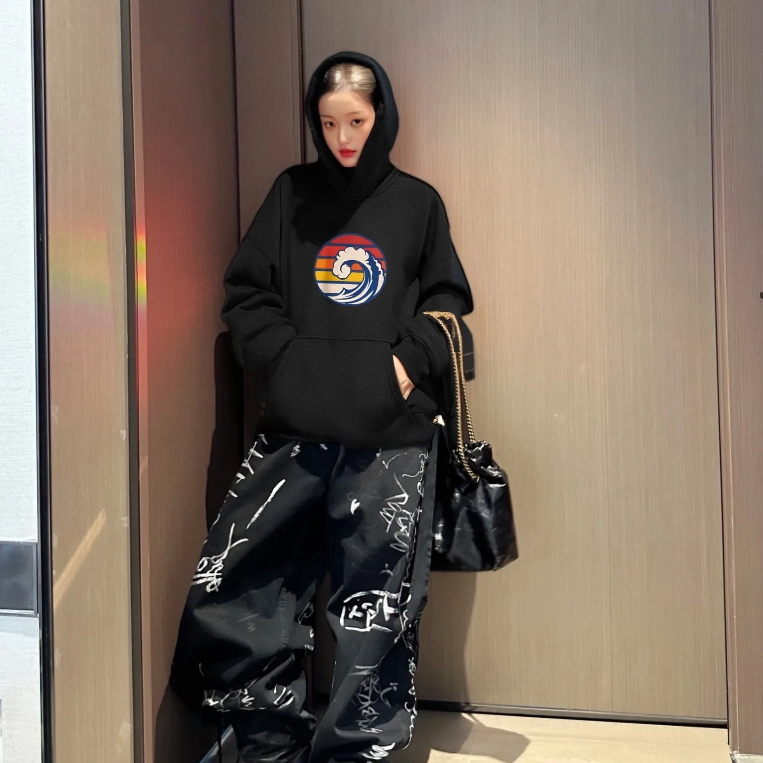 

Толстовка с волнами в стиле ретро, красочный волнистый узор, повседневная свободная толстовка с длинными рукавами, осень-зима, очаровательный винтажный стильный удобный теплый топ