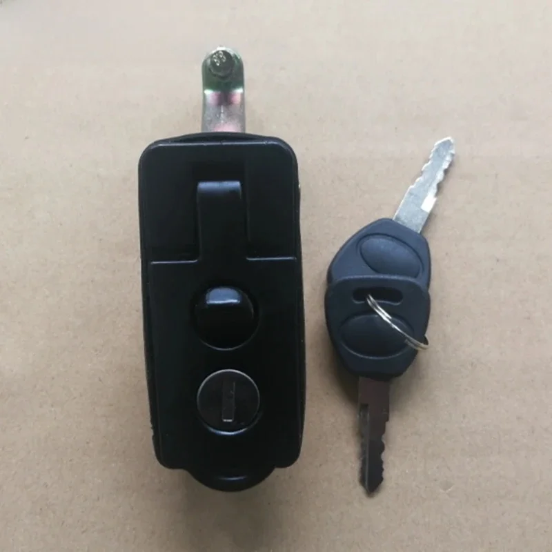 608 Side Baggage Door Lock Black Color for Kinglong Yutong Zhongtong Bus Parts with Two Free Keys