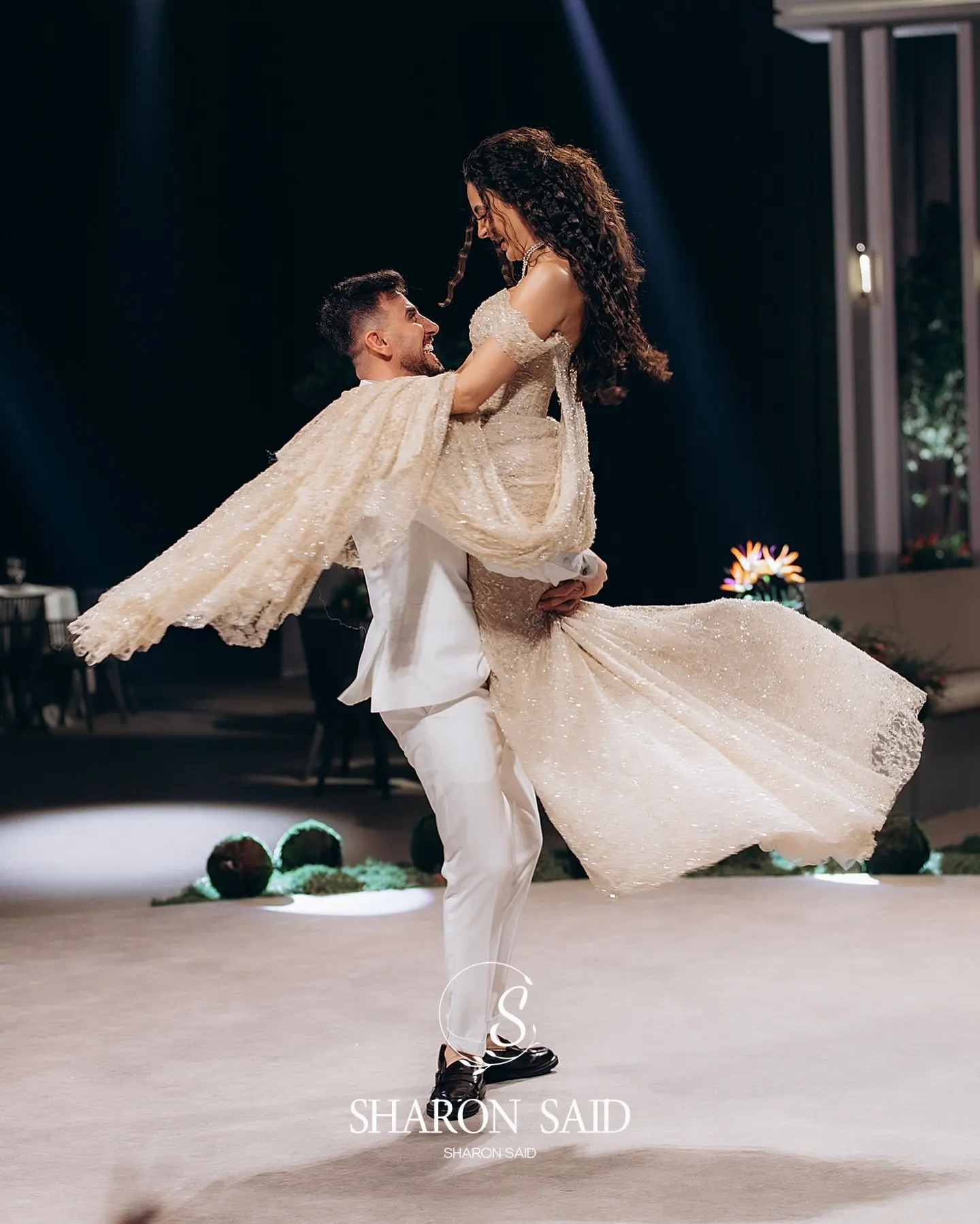 Sharon Said Dubai Champagne Off Schouder Elegante Avondjurk met Cape Pailletten voor Vrouwen Bruiloft Formele Jurk SF395 Aangepast