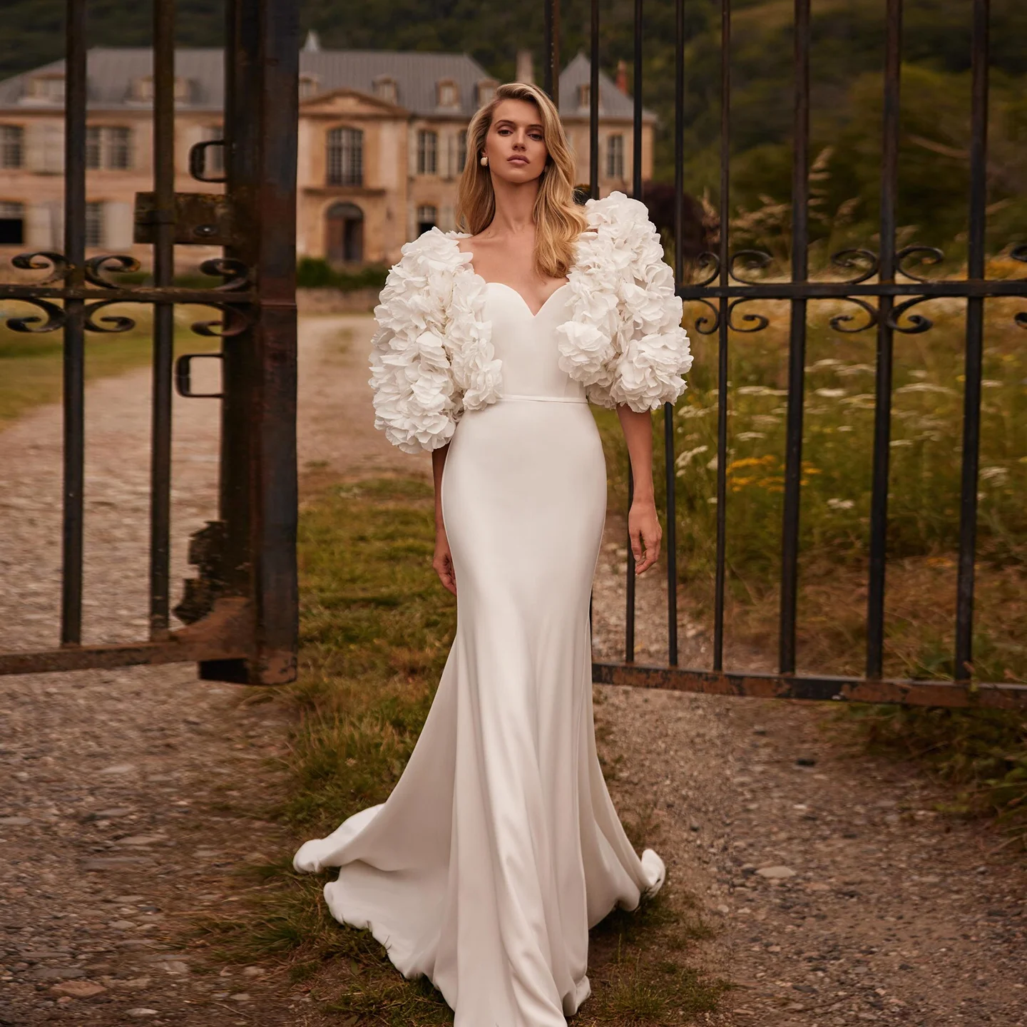 

Sharon Said 2025 Elegant Sweetheart Mermaid Wedding Dress Simple Sexy 3D Flower Cap Sleeve Satin Bridal Gowns SW479 Customized