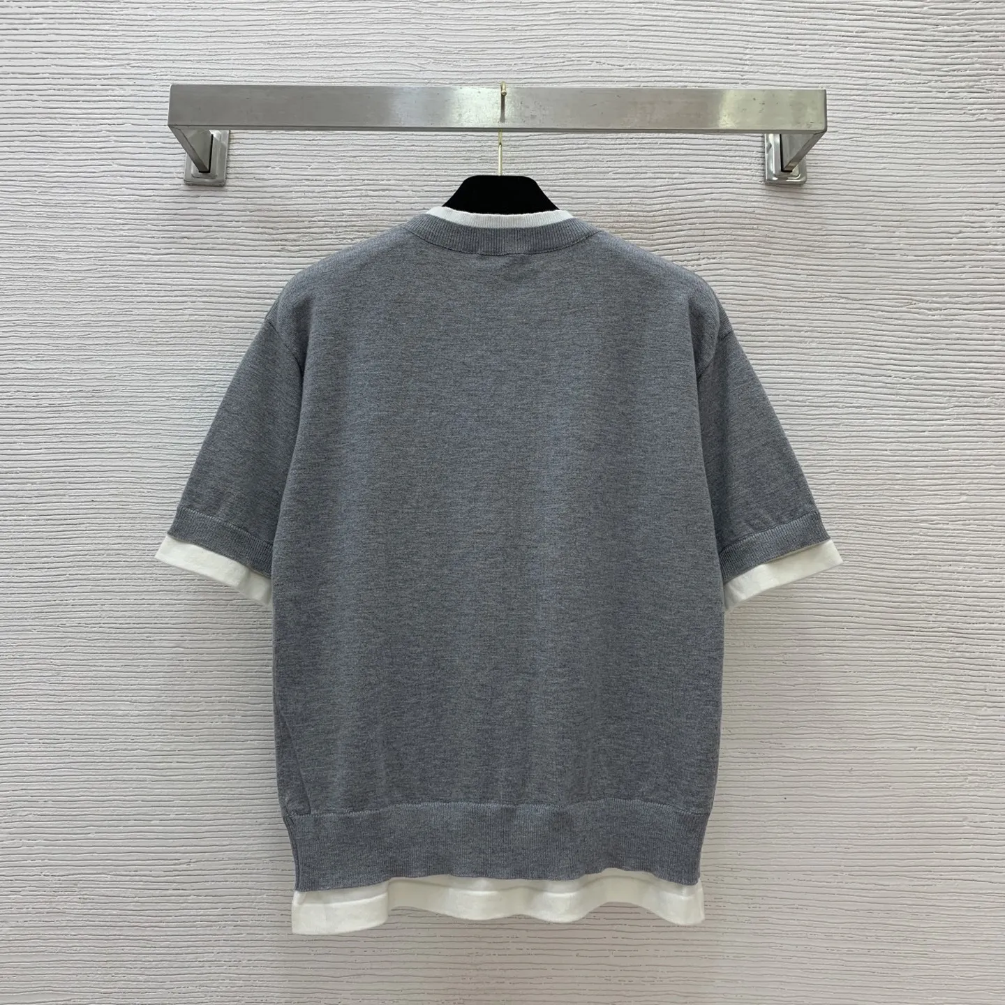 

2025 Women's 100% Wool Knit Top Color Block Two-in-One Short Sleeve Oversized Pullover Casual Chic