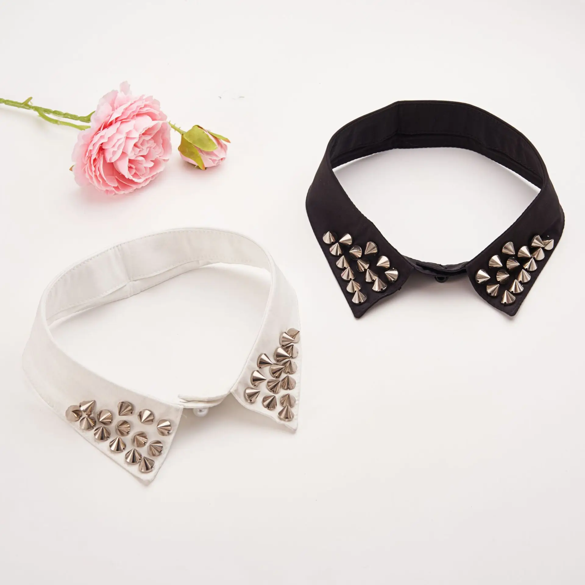 2024 New Punk Rivet Decorated Neck Pointed Collar Fake Collar
