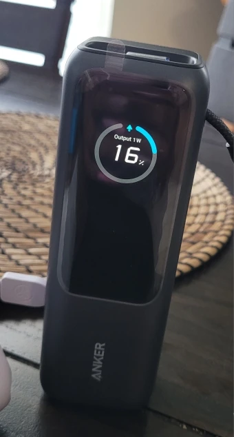 Anker Power Bank 25K mAh 165W photo review