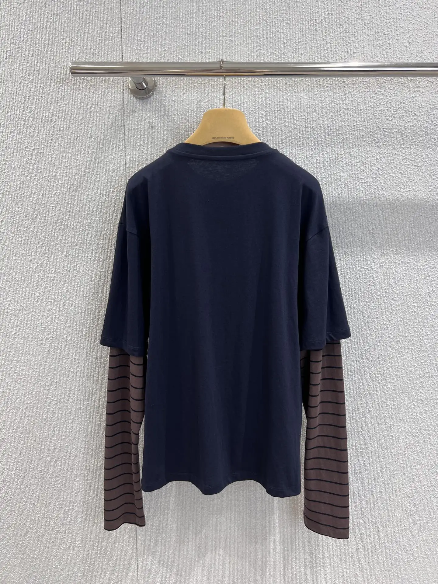 

2025 Early Autumn New Splicing Stripe Long Sleeve T-Shirt 262
