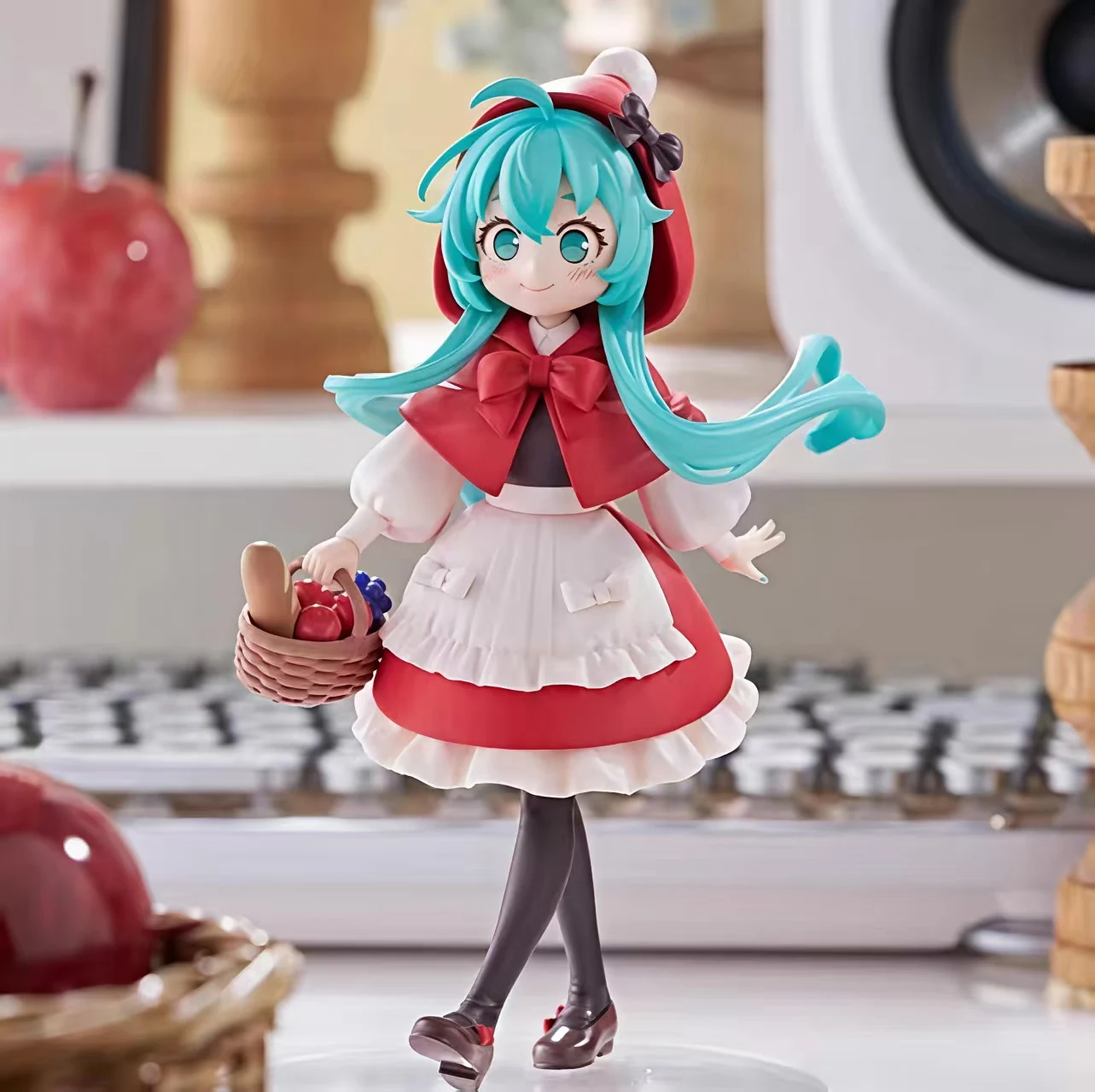 Hatsune Miku Anime Game Peripheral Models, Trendy Toys, Anime Figurines, Table Decorations, and Birthday Gifts