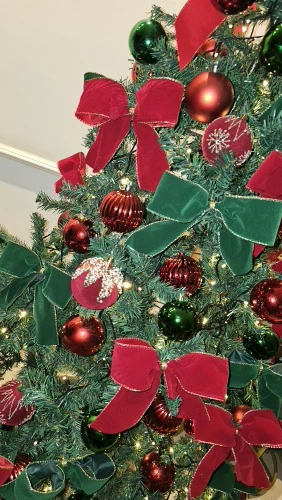4Pcs 8CM Wine Red Christmas Ball Ornaments Big Xmas Tree Hanging Pendant 2024 Christmas Decorations For Home 2025 New Year Gifts photo review