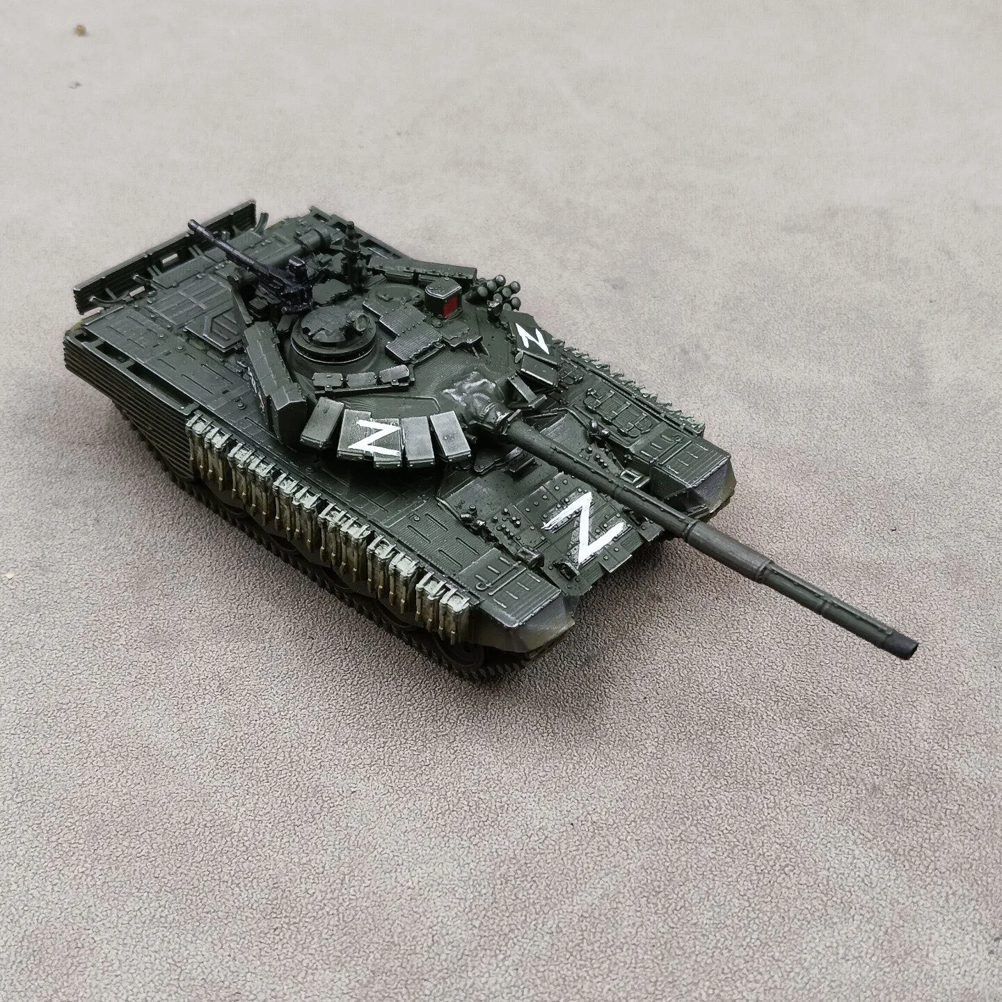 1/72 Russian T72 tank  , SLA printing hand-colored finished model decorative ornament