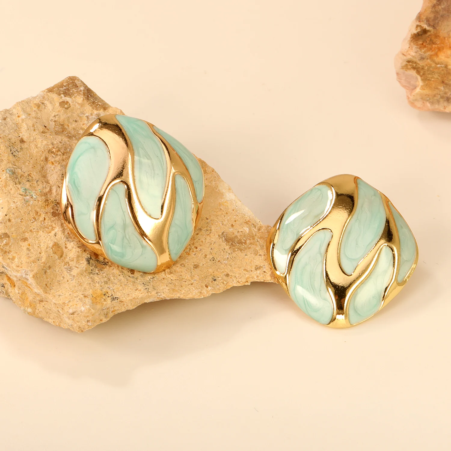 LUXUKISSKIDS Trendy Irregular Earrings Rhomboid Golden Texture Studs Antiallergy Acrylic Black/Blue Piercing Retro Woman Jewelry