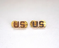 Pair of US U.S. Officer Lapel badges Insignal Pins