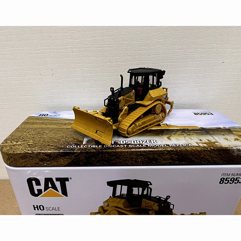 DM Diecast 1:87 Scale CAT D5 DOZER Crawler Bulldozer Alloy Engineering Forklift Model Collection Souvenir Display 85953