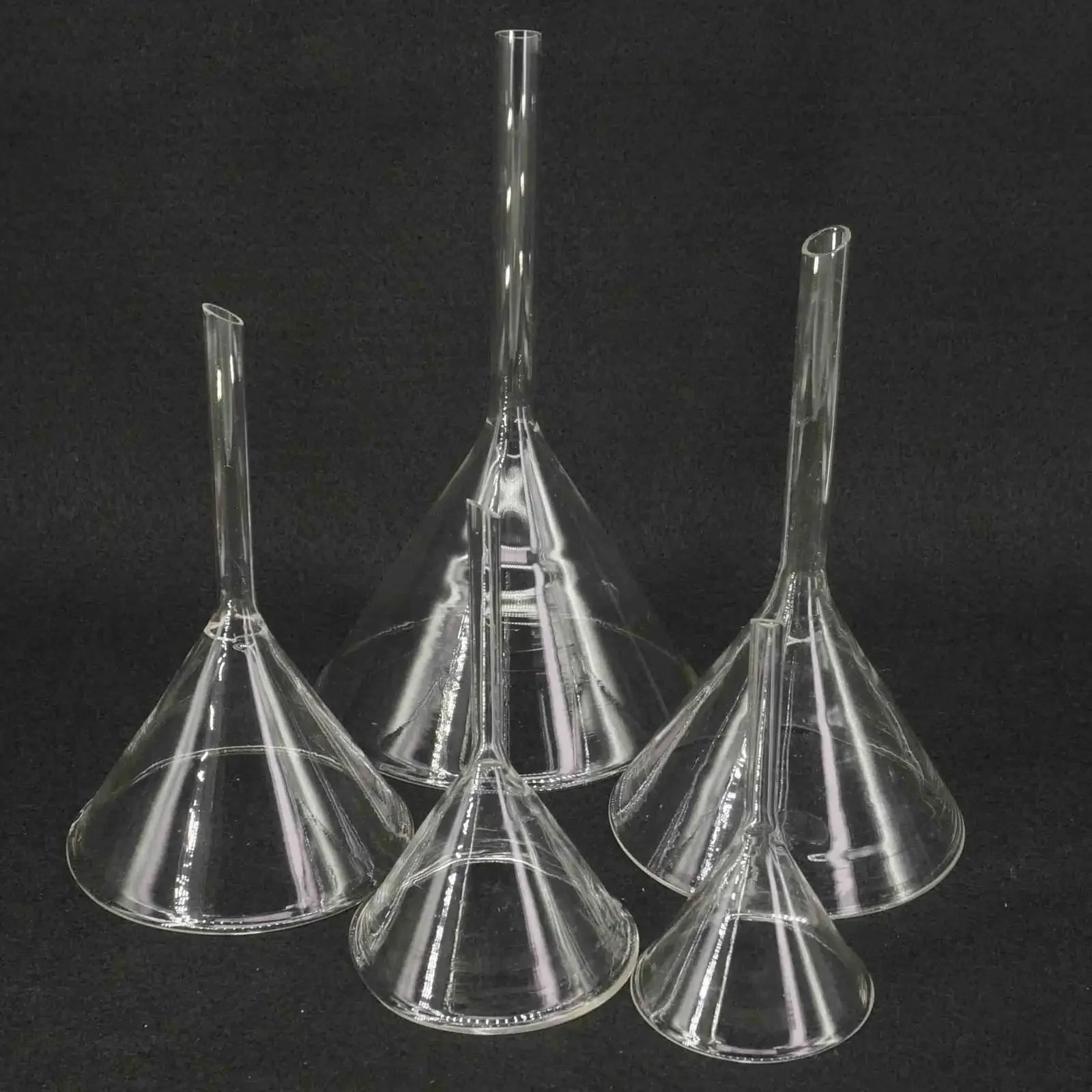 75/90/100/120mm Laboratoryjny lejek ze szkła borokrzemianowego Trójkątny lejek ze szkła borokrzemianowego — zdjęcie 2