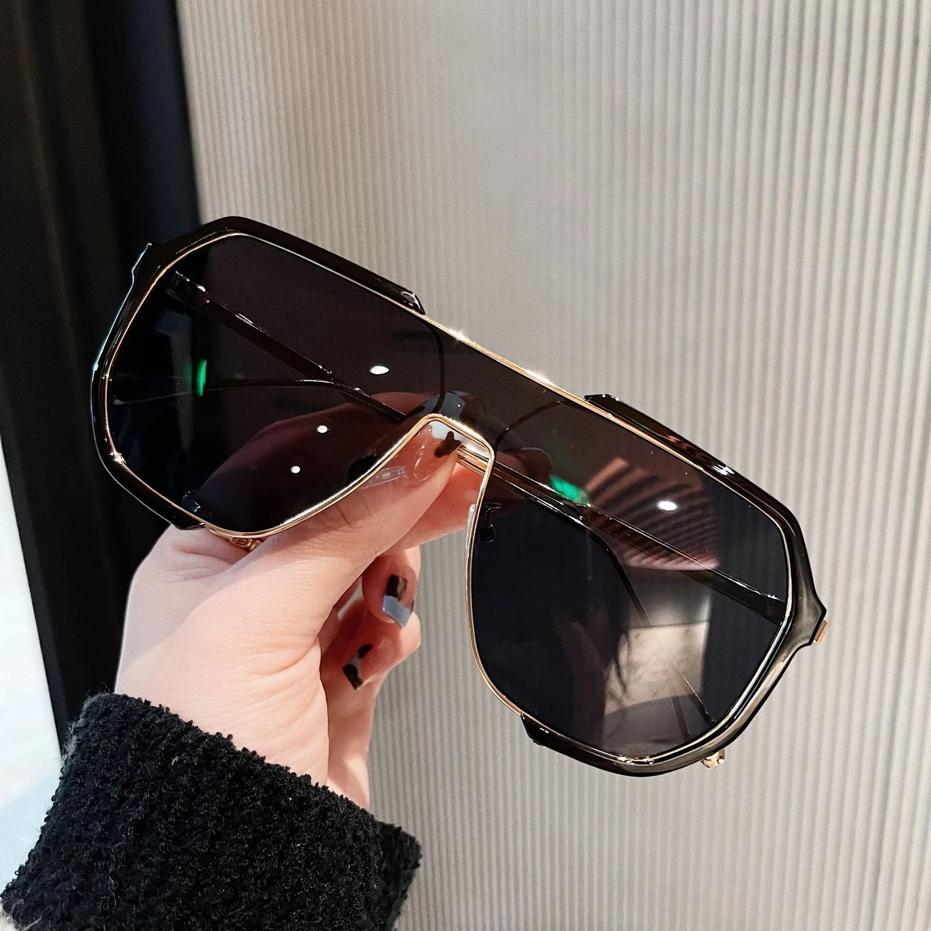 Übergroße Sonnenbrille Frauen Neue Einzigartige Einteilige Mode Sonnenbrillen für Männer UV400 Punk Gläser Trend Weibliche Brillen UV400 – Detail 10