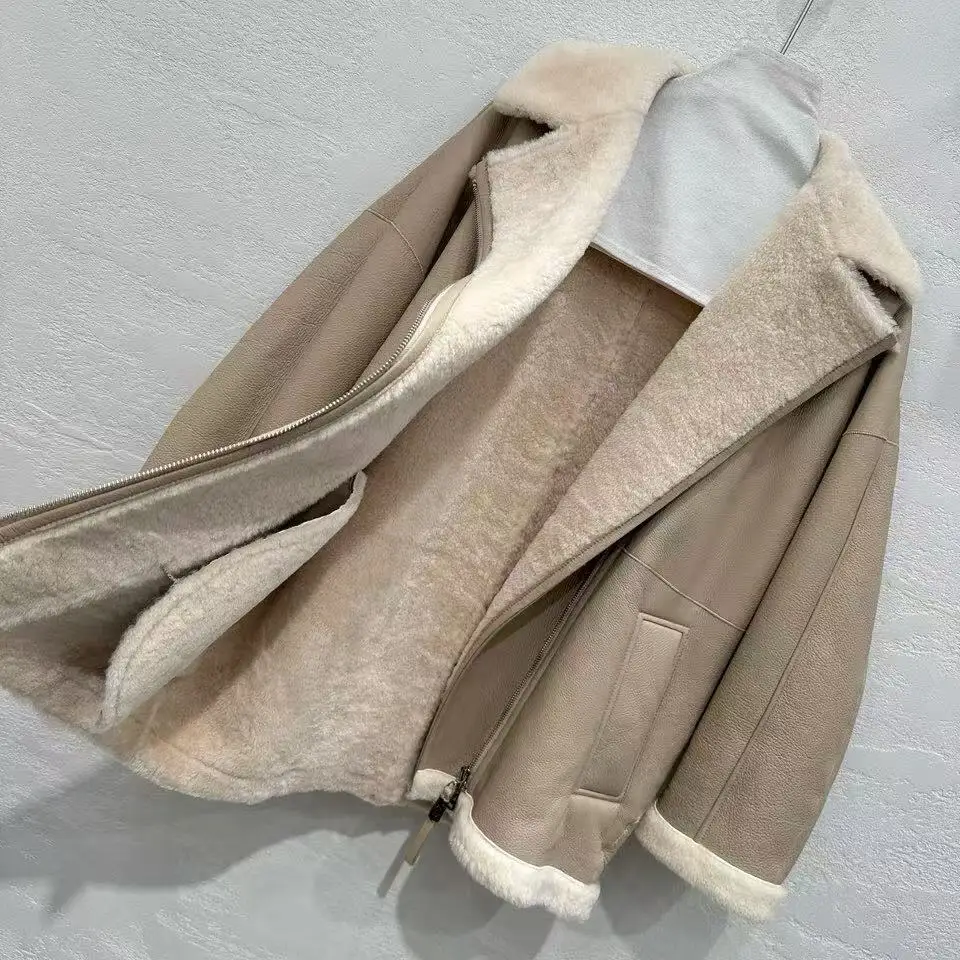 เสื้อแจ็คเก็ตขนแกะสไตล์คลาสสิกคุณภาพสูงสำหรับผู้หญิง