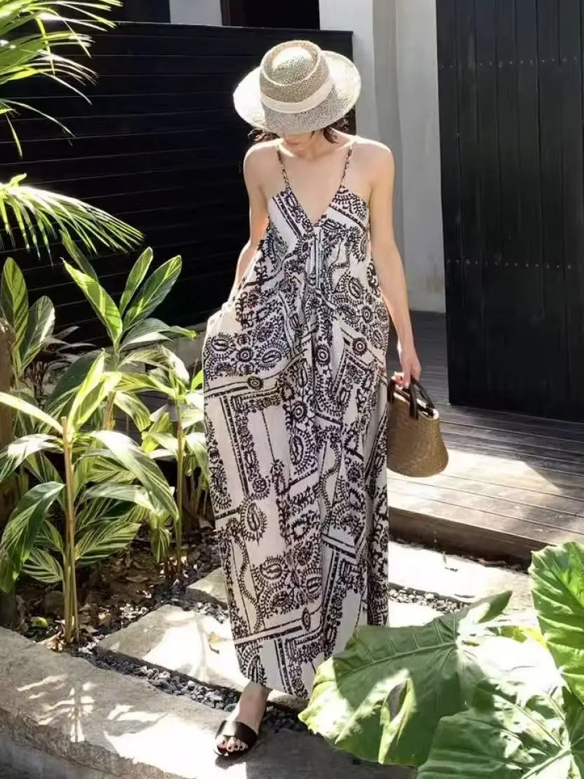 

Fashionable versatile high-end bohemian style ultra-large draped printed strap dress