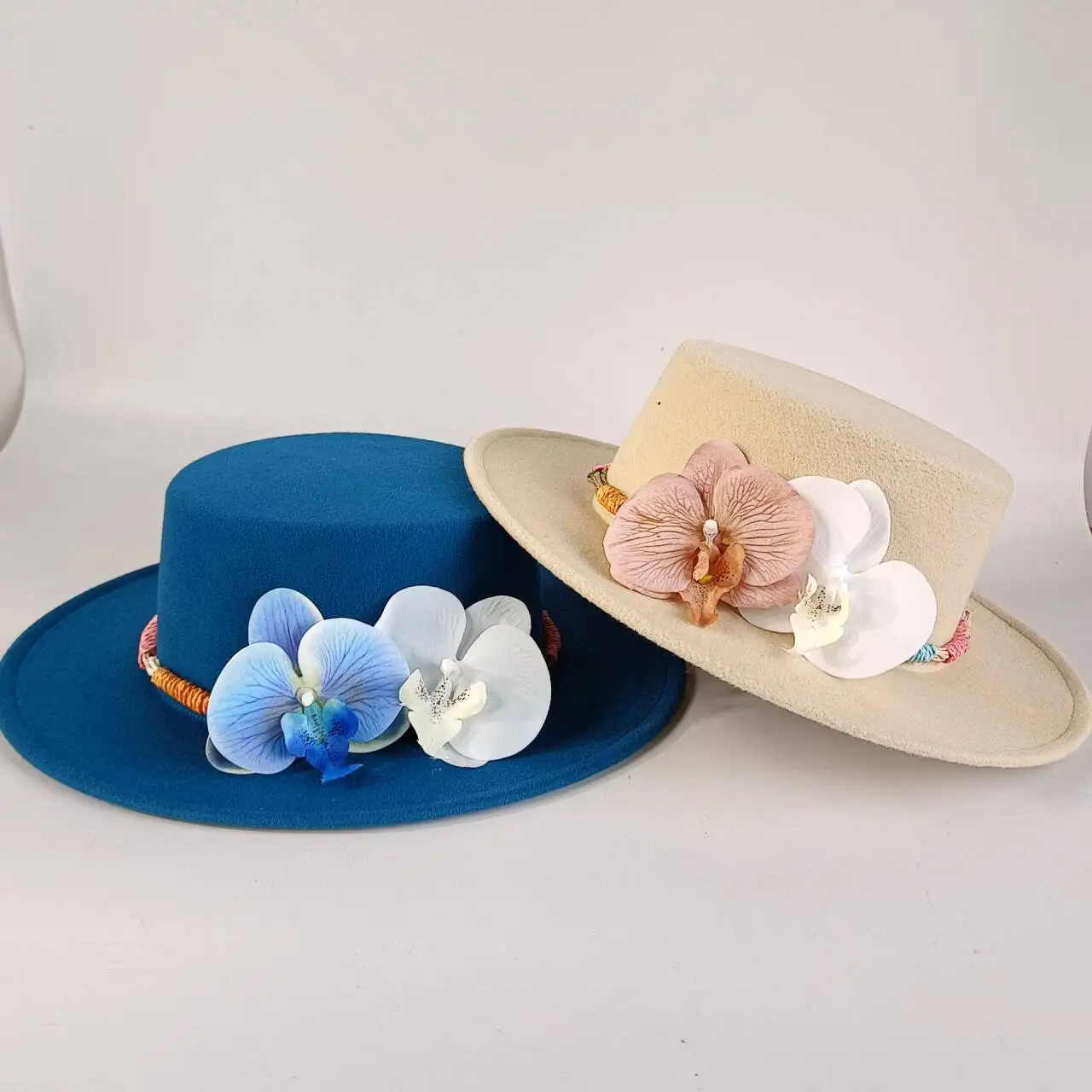 

FedoraHat French-style flat cap with orchid accessory, women's autumn/winter retro elegant felt hat, wedding party hat.chapeau f