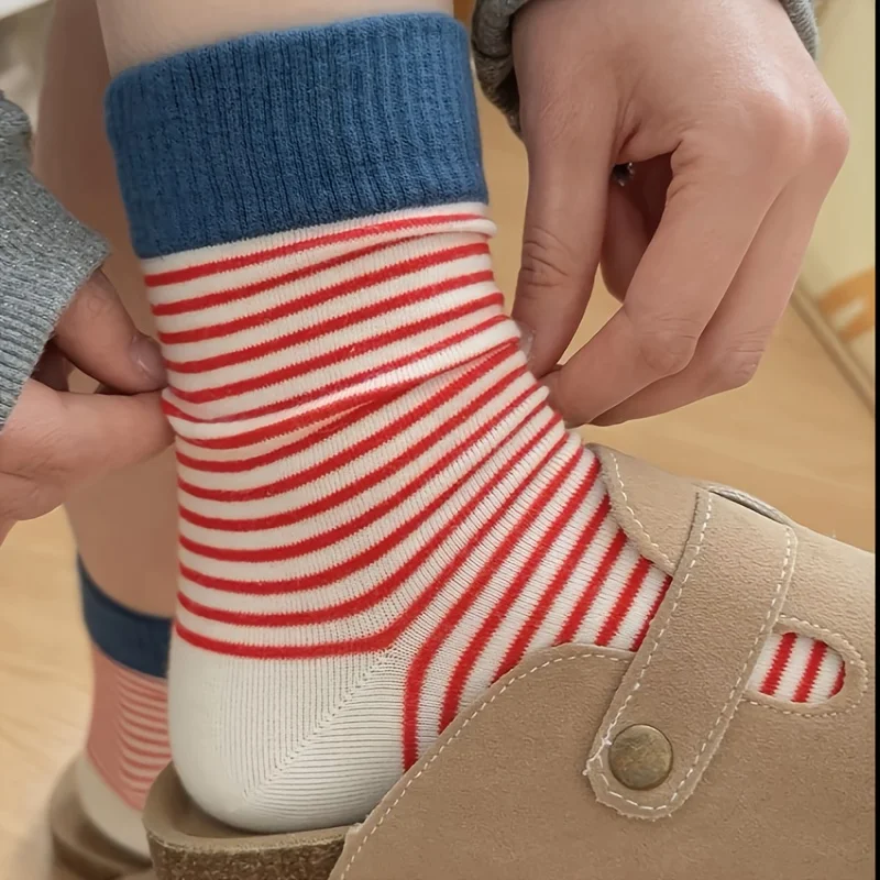 

10/15 Pairs Multi-Color Women's Striped Crew Socks - Preppy Casual Thick Stacked Socks with Side Stripes for Fall Winter Warmth,