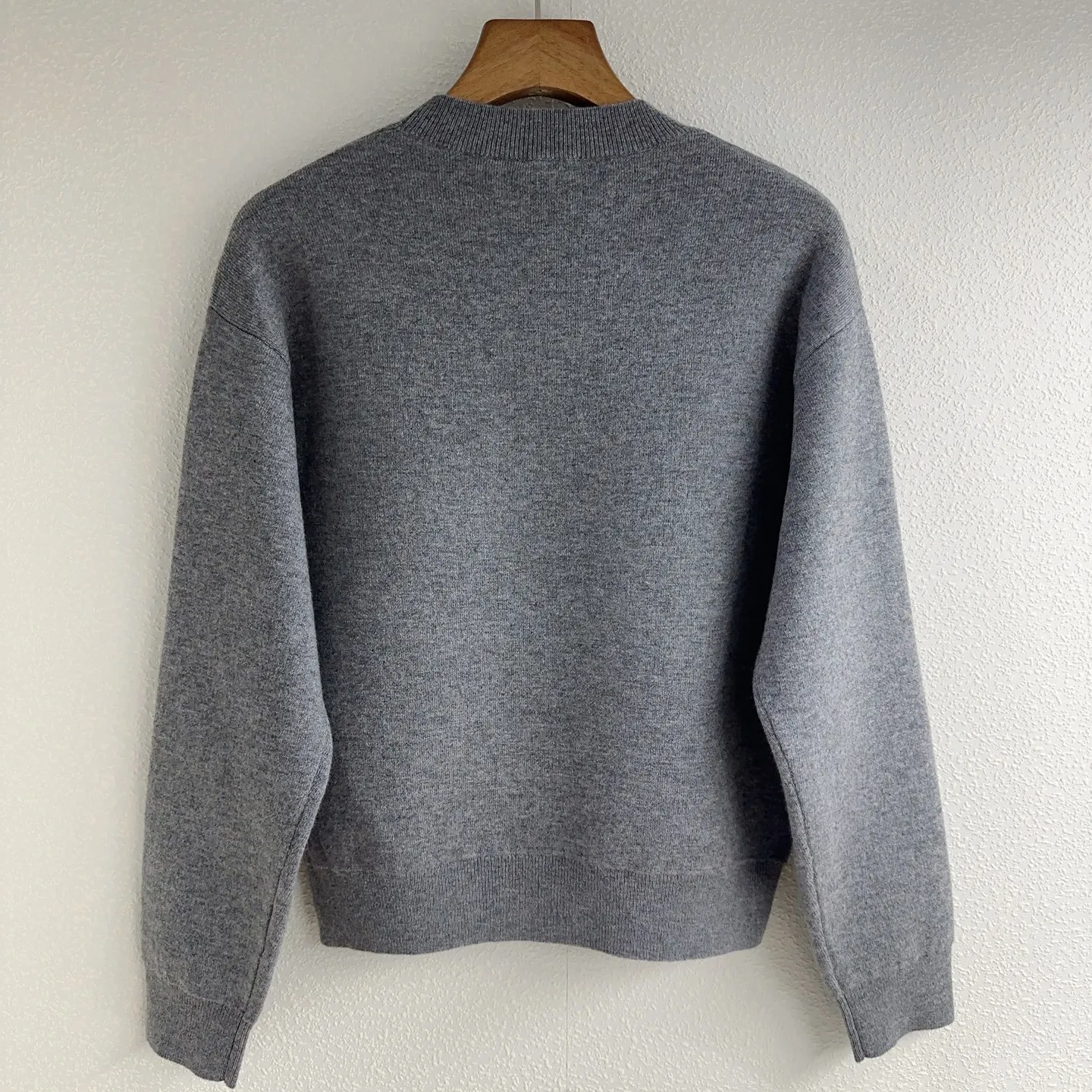 

25 Autumn/Winter New Women's Versatile, Fashionable, High Quality Round Neck Long Sleeve Knitted Sweater