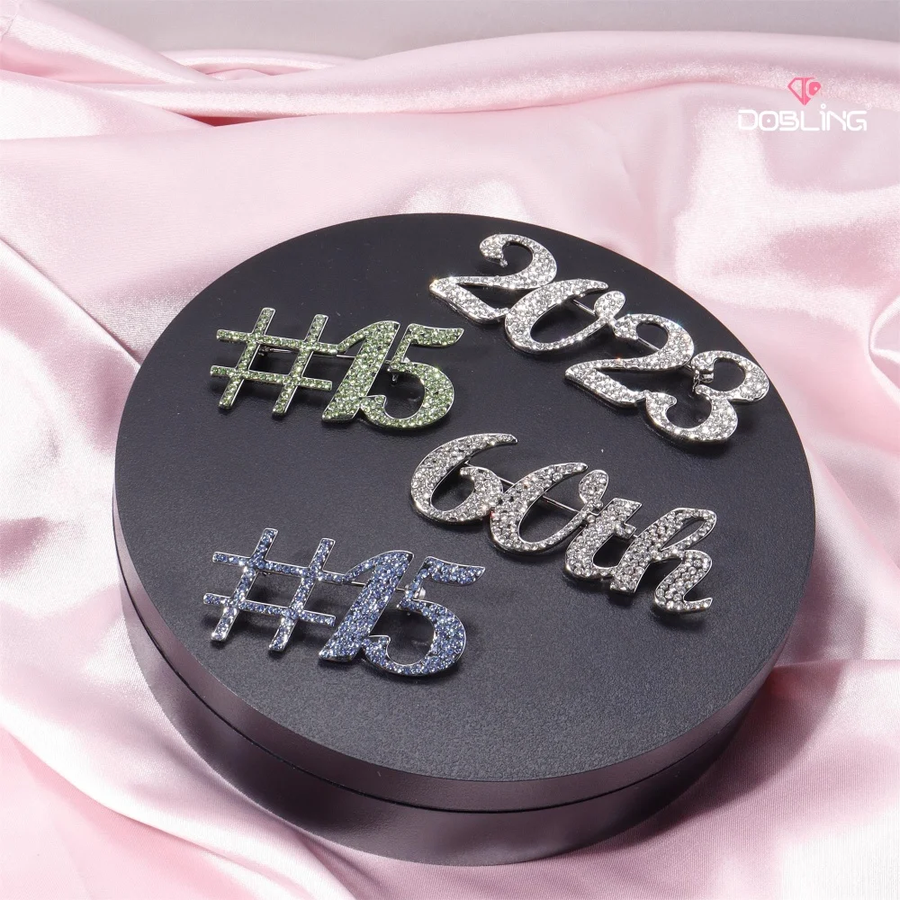 Custom Crystal Any Numbers&Letter Brooch Personalized Iced Out Name Pins Prom Party Badges Luxury Jewelry For Team Gifts