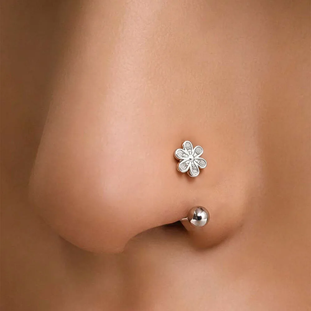 Women's Simple Flower-Shaped Nose Ring, 14K Gold Plated