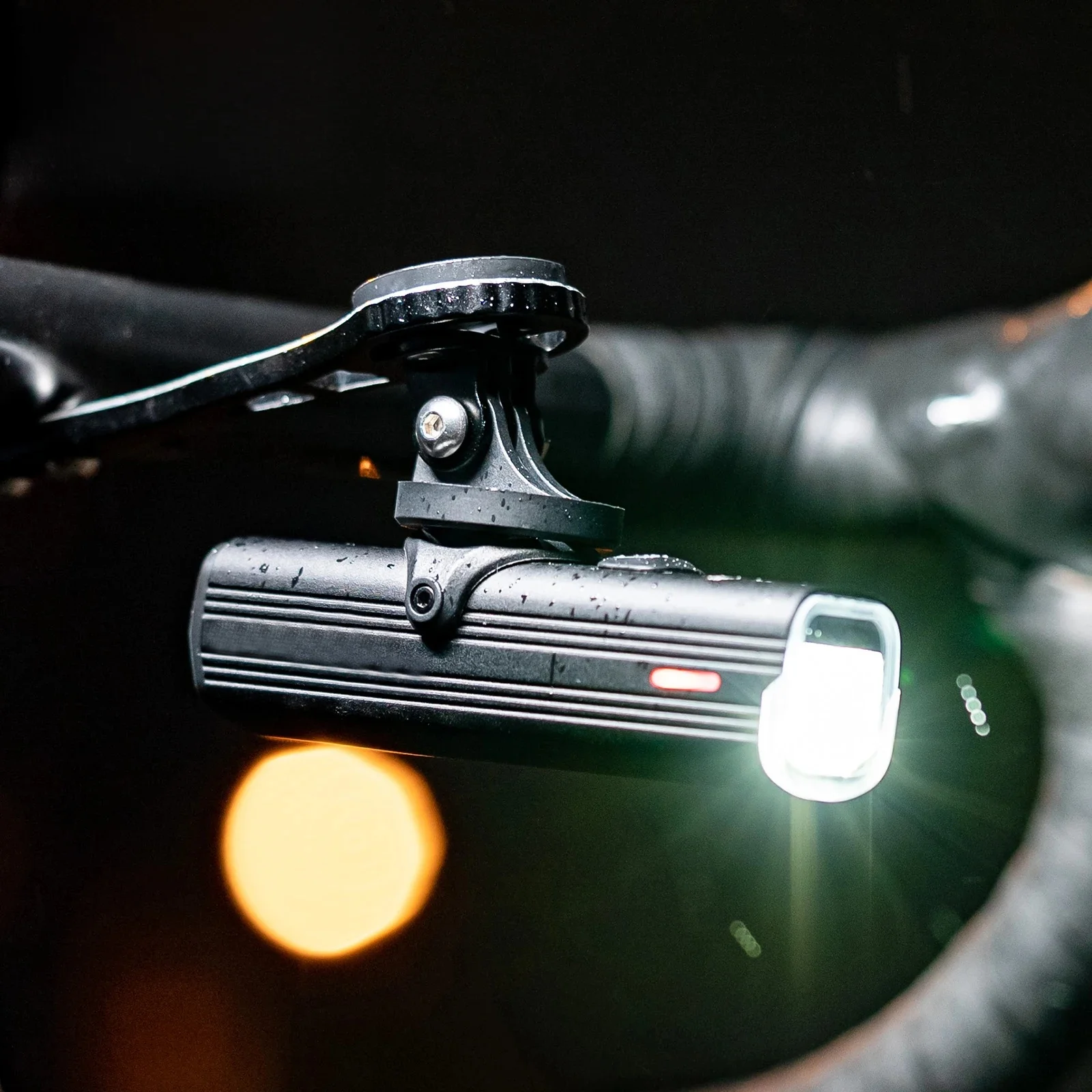 AliExpress OFFBONDAGE Bike Front Light Light Bike Lamp Smart Bicycle Brake Light IPx6 LED WarningLight lamp Bicycle taillights