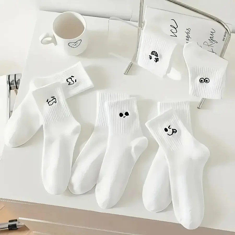 

5 Pairs of White Emoji Socks, Versatile and Simple Casual Socks, Suitable for Daily Wear, Going Out, Traveling, and Home