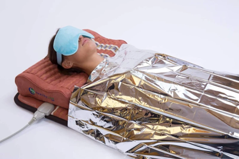 5 Stück Thermofolien-Saunadecke für Entgiftung, Gewichtsverlust, Ferninfrarot-Therapie, behält bis zu 97 % der Körperwärme, Überleben, Mylar-Decke – Detail 3