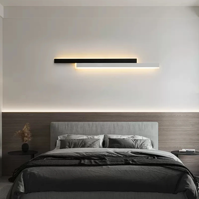 Applique murale LED au design moderne, luminaire décoratif d'intérieur, idéal pour un salon, une salle à manger ou une chambre à coucher