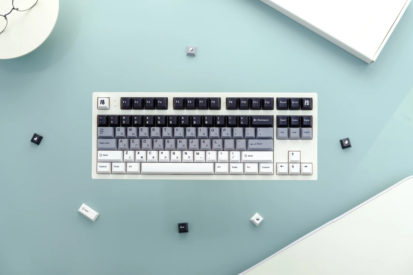 GMK Yin and Yang gossip PBT Keycap 129 Keys Cherry Profile DYE-SUB Personalized GMK MODERN DOLCH keycaps For Mechanical Keyboard