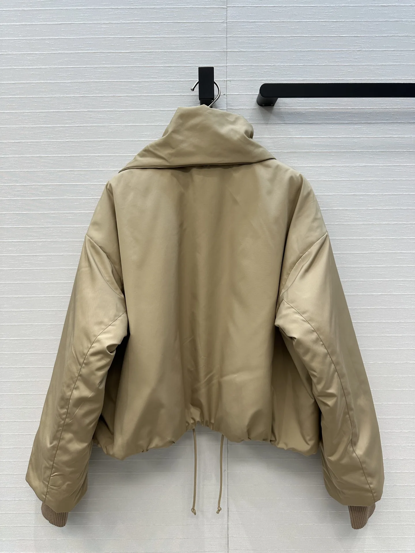 

Высококачественная осенне-зимняя женская свободная и короткая хлопковая одежда с вышивкой, ветровка LH282