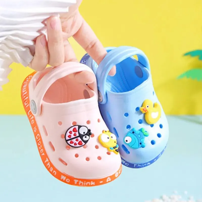 

Kids Shoes Summer Cartoon Cave Hole Sandals 2024 Garden Beach Slippers Sandals Non-Slip Soft Soled Quick Drying Shoes