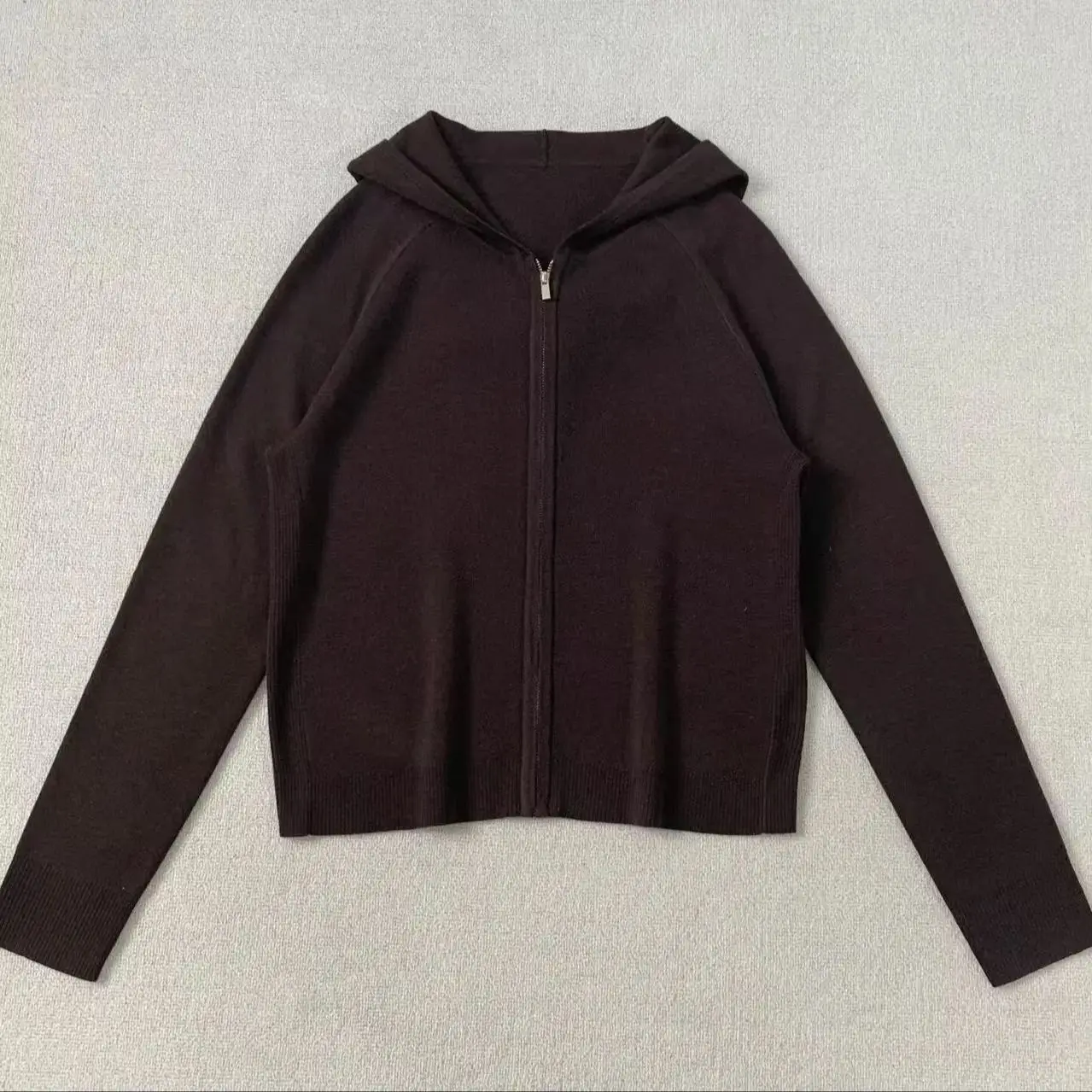 

Casual women's wool zippered hooded knit cardigan
