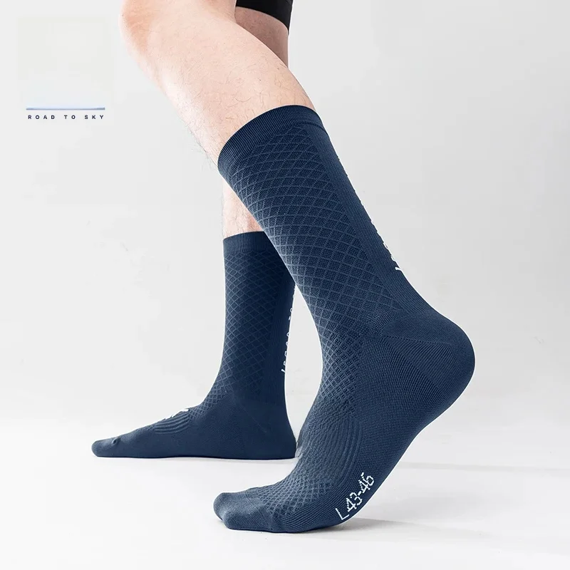 AliExpress ROCKBROS Cycling Socks Soothing Sport Socks Shock Absorbing Bike Socks Breathable Fabric High Elastic Outdoor Socks A pair