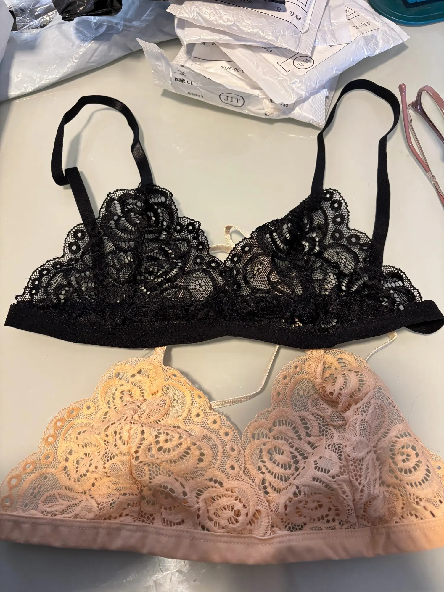 Women's Thin Bra Without Chest Pad Fashion Sexy Lace Lingerie Cutout Back Buckle Tube Top Women's Underwear Summer Clothes photo review