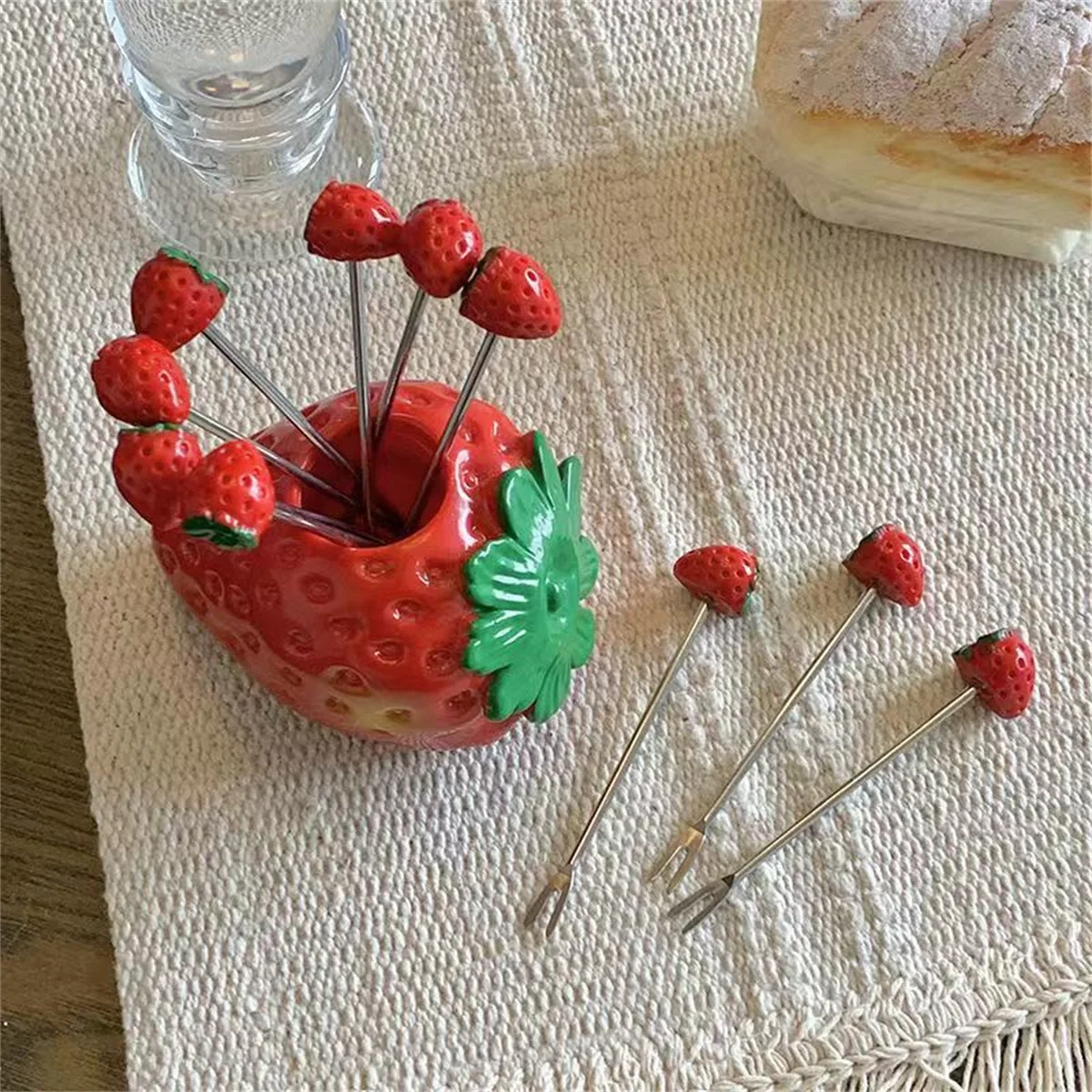 

INS Strawberry Stainless Steel Fruit Fork Children's Kawaii Strawberry Food Picks for Kids Bento Box Accessories Home Decor Craf