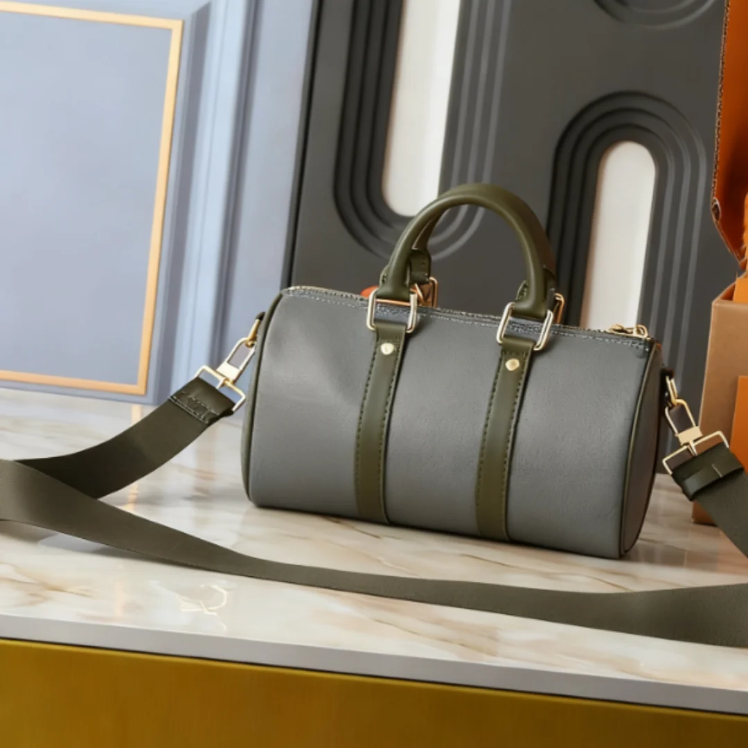 

2025 New High end Light Luxury Handheld Pillow Bag for Women, Diagonal Cross Bag